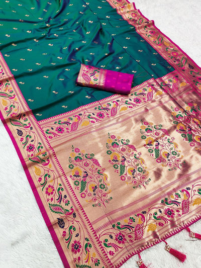 Tantalizing Rama Paithani Silk Saree With Imaginative Blouse Piece