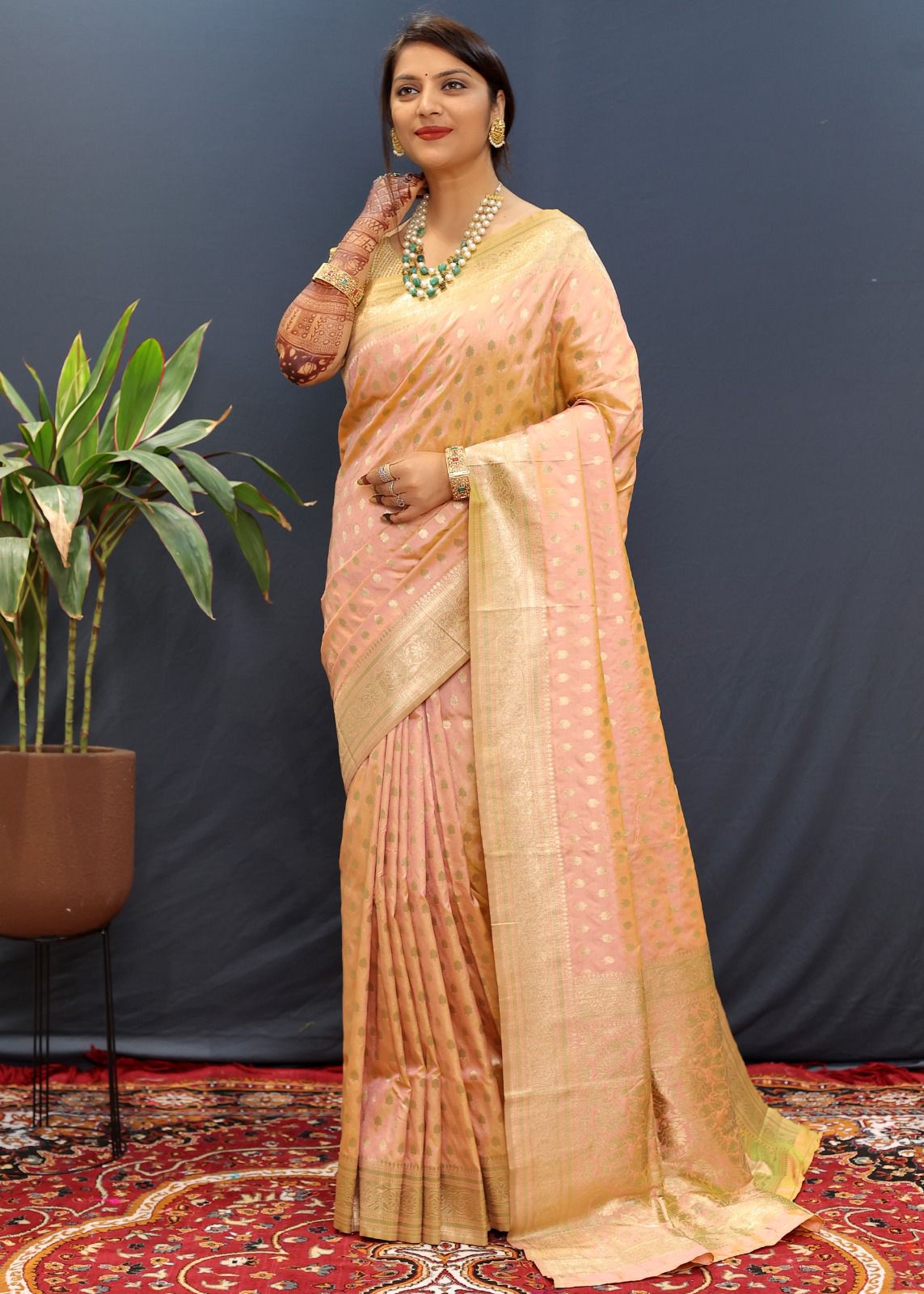 Fragrant Peach Soft Banarasi Silk Saree With Tempting Blouse Piece