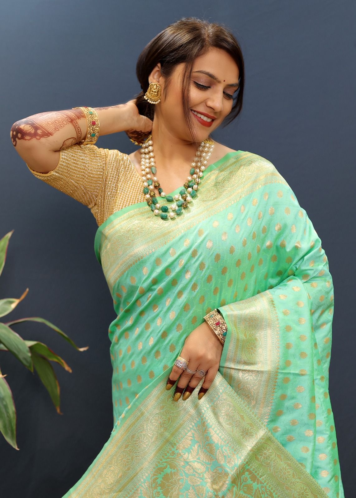 Woebegone Turquoise Soft Banarasi Silk Saree With Sumptuous Blouse Piece