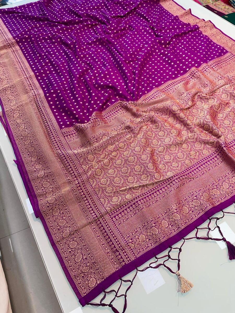 Piquant Purple Soft Banarasi Silk Saree With Fancifull Blouse Piece