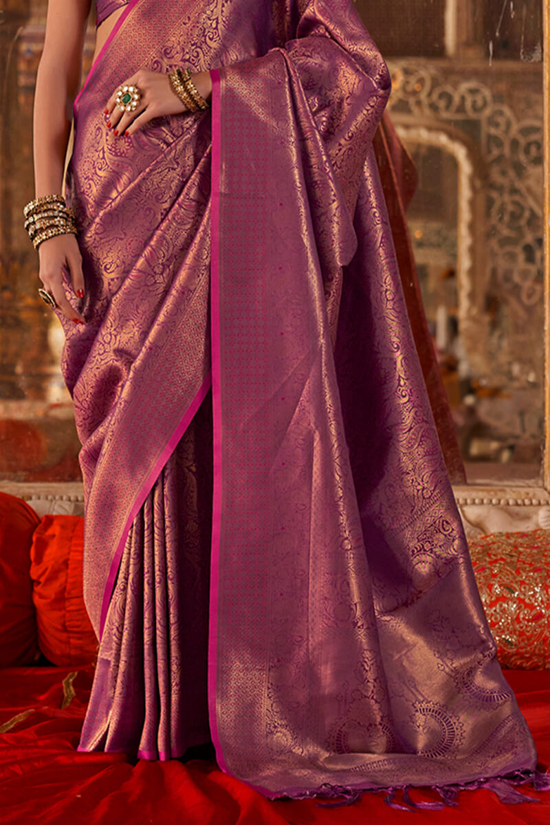 Outstanding Purple Kanjivaram Silk Saree With Devastating Blouse Piece