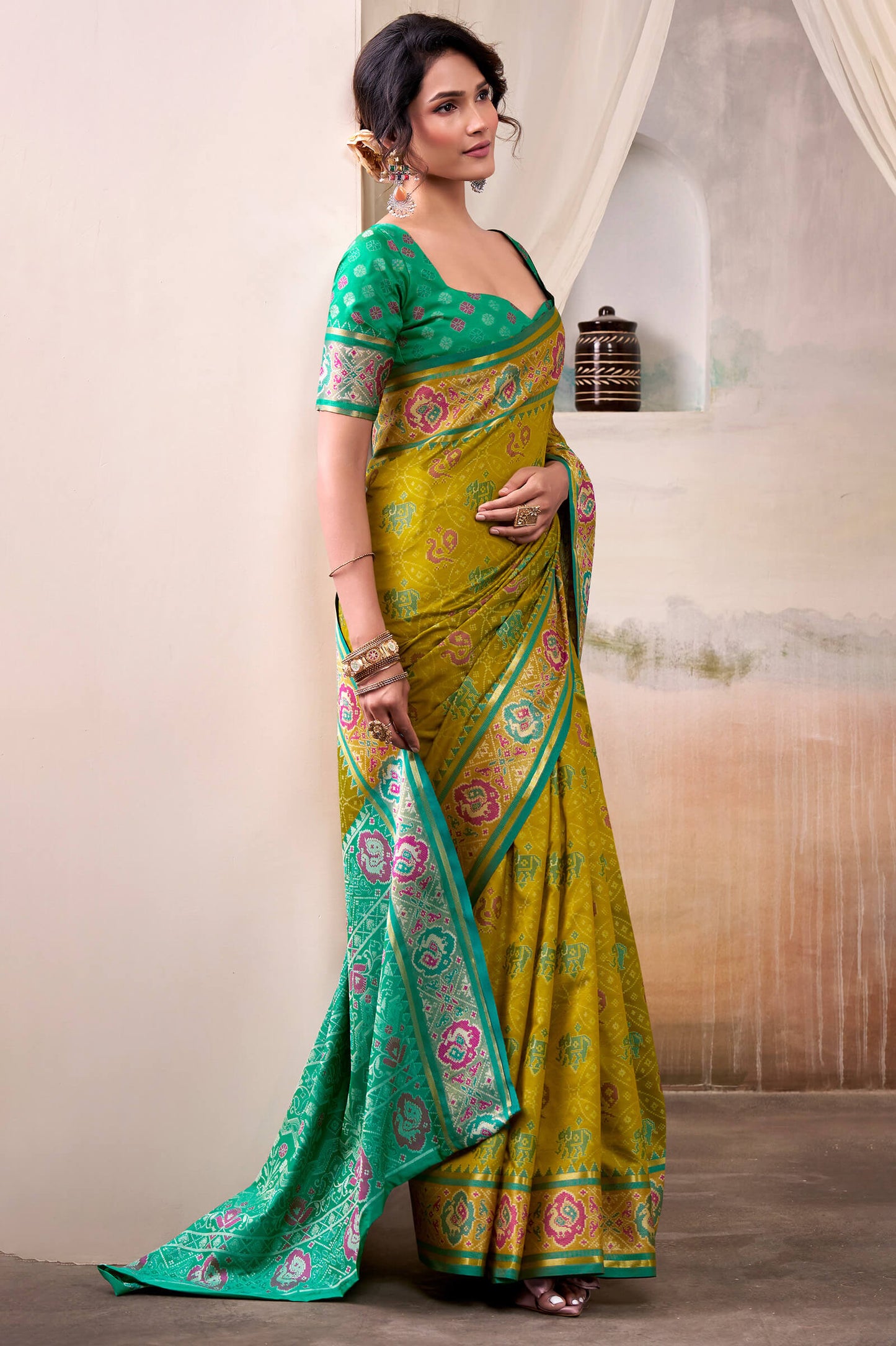 Zephyr Mehandi Patola Silk Saree With Inspiring Blouse Piece
