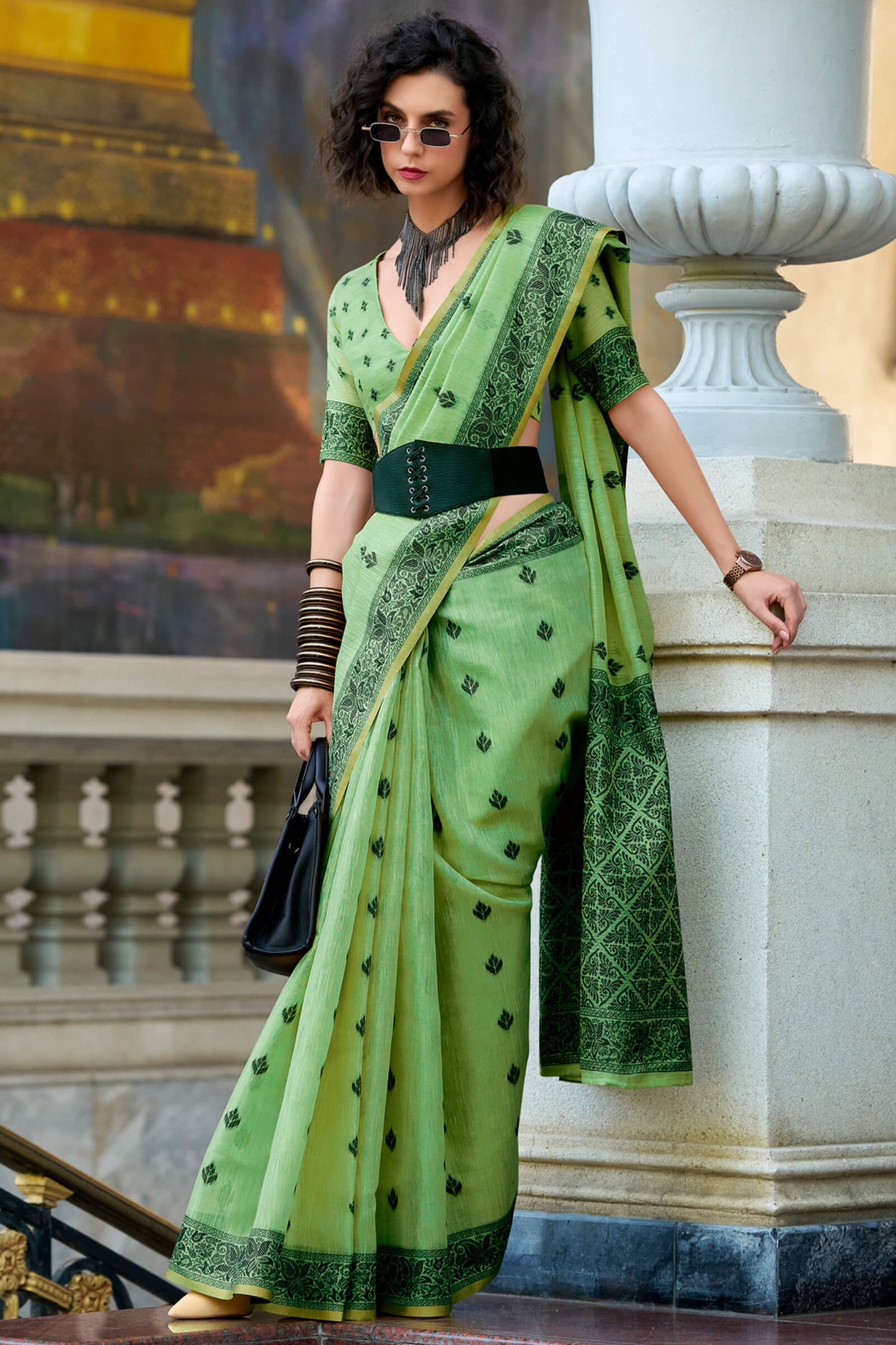 Bewitching Green Cotton Silk Saree With Devastating Blouse Piece