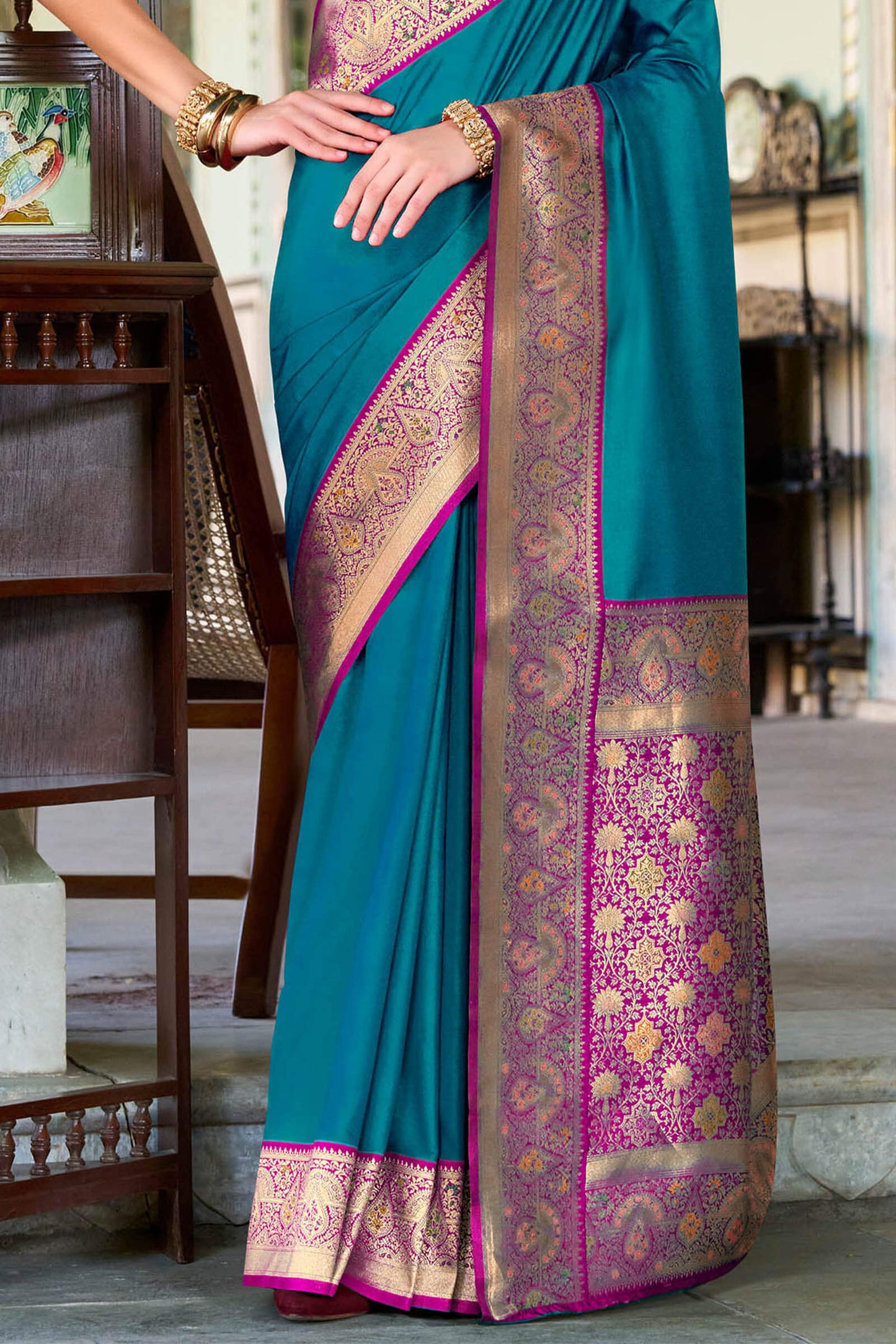 Surpassing Blue Soft Banarasi Silk Saree With Admirable Blouse Piece