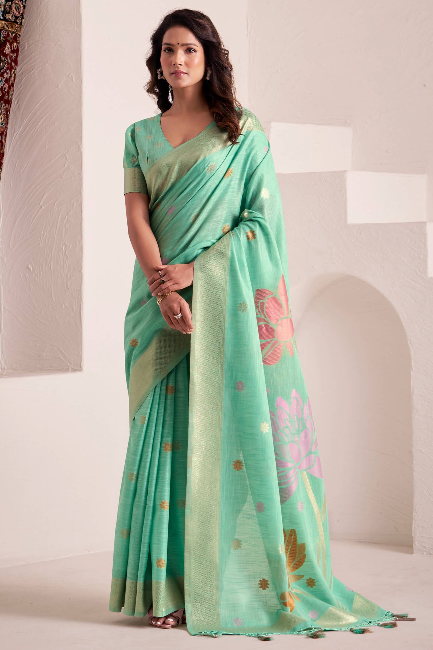 Evanescent Turquoise Cotton Silk Saree With Refreshing Blouse Piece