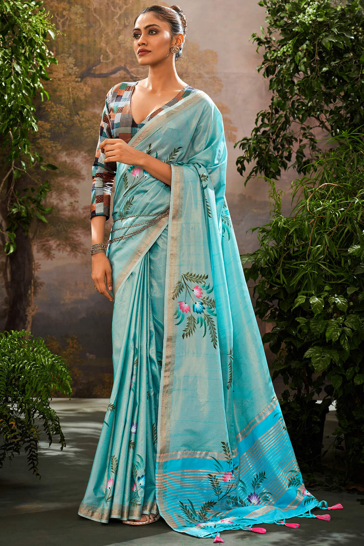 Piquant Firozi Linen Tissue Silk Saree With Engaging Blouse Piece