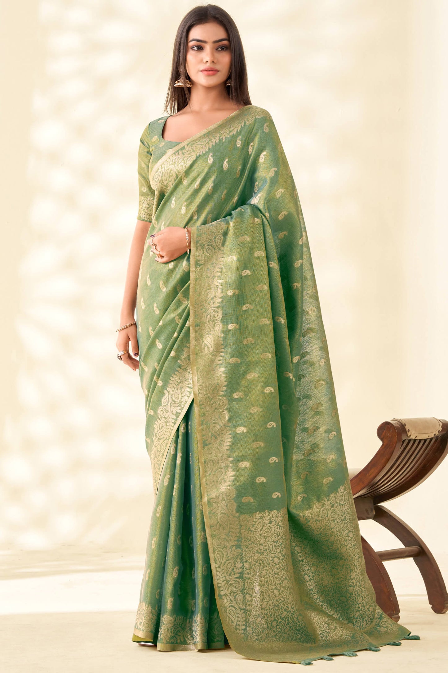Felicitous Green Soft Banarasi Tissue Silk Saree With Pulsating Blouse Piece