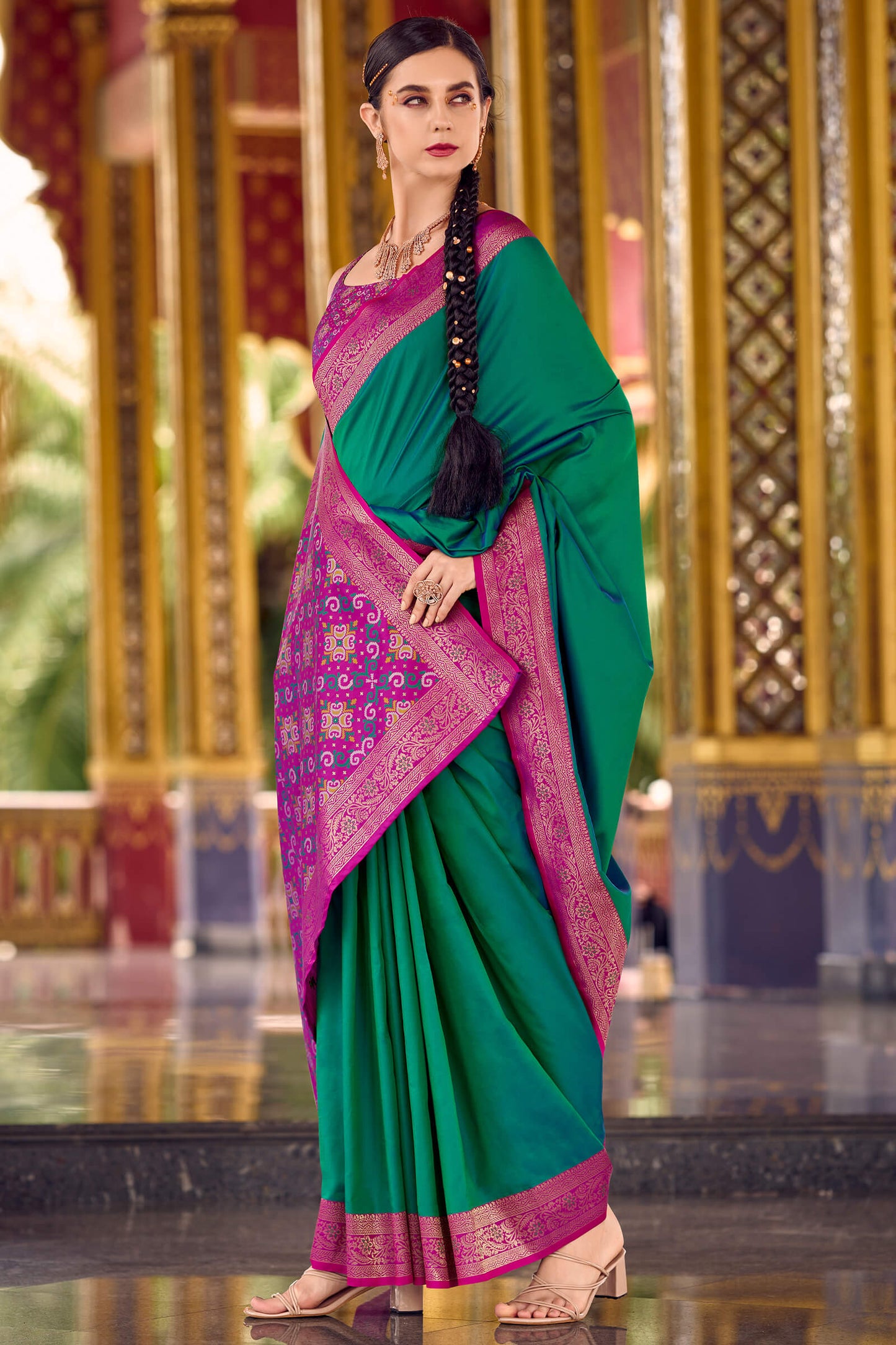 Panache Dark Green Soft Banarasi Silk Saree With Amiable Blouse Piece