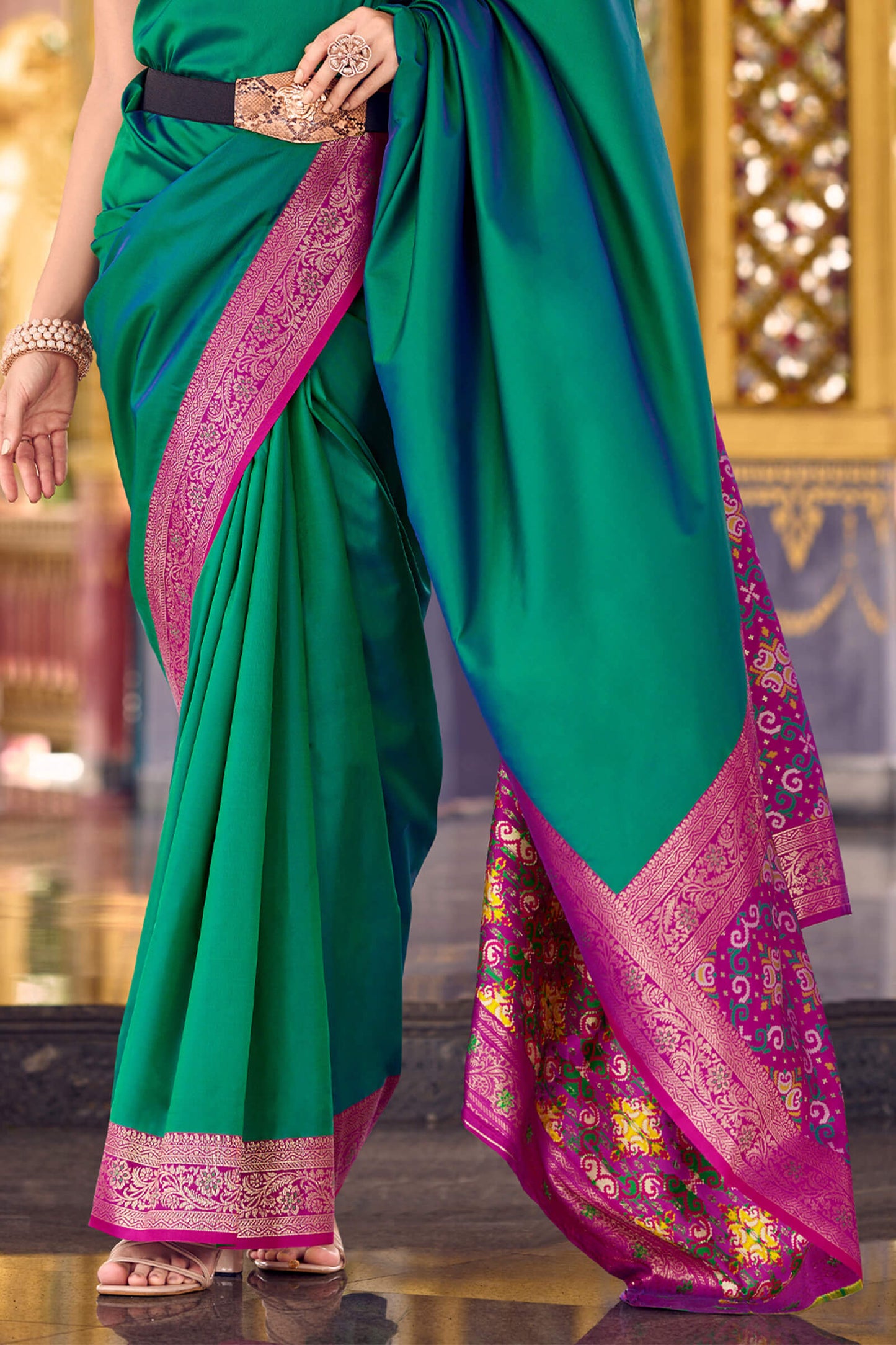 Panache Dark Green Soft Banarasi Silk Saree With Amiable Blouse Piece