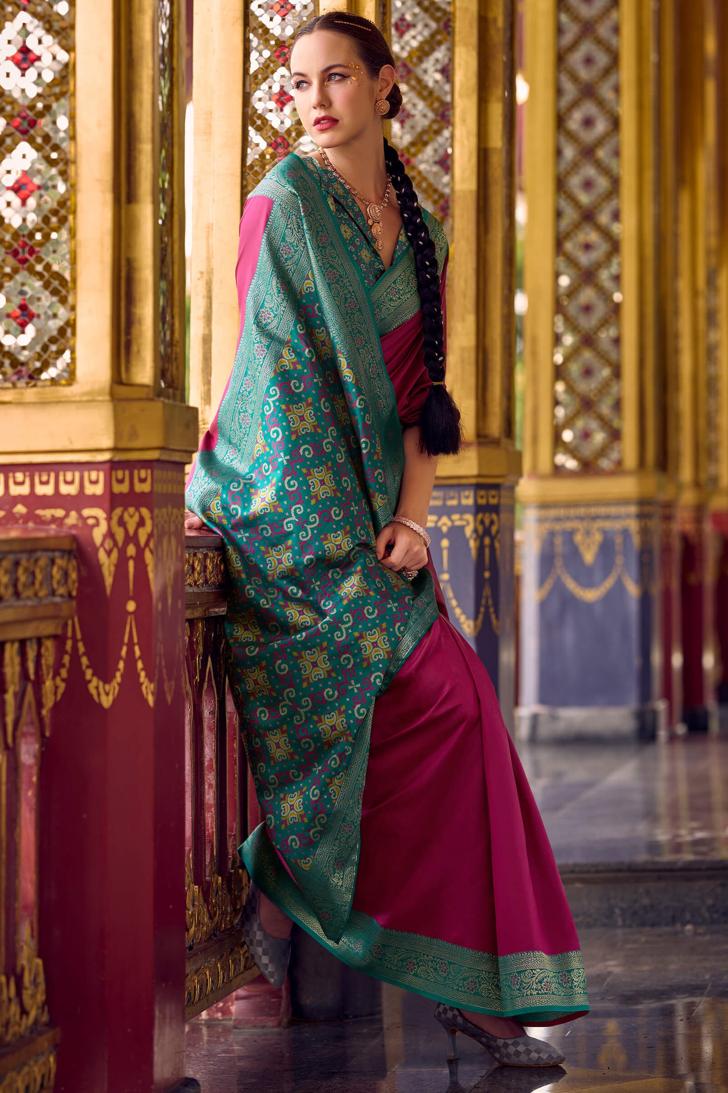 Energetic Wine Soft Banarasi Silk Saree With Chatoyant Blouse Piece