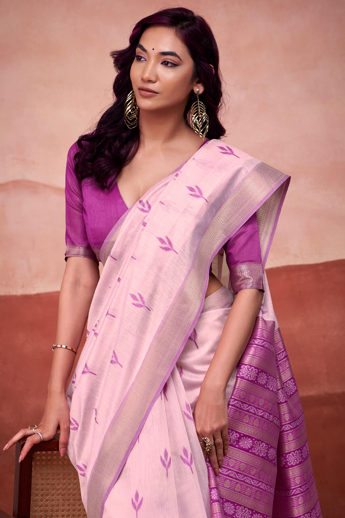 Scintillating Lavender Cotton Silk Saree With Precious Blouse Piece