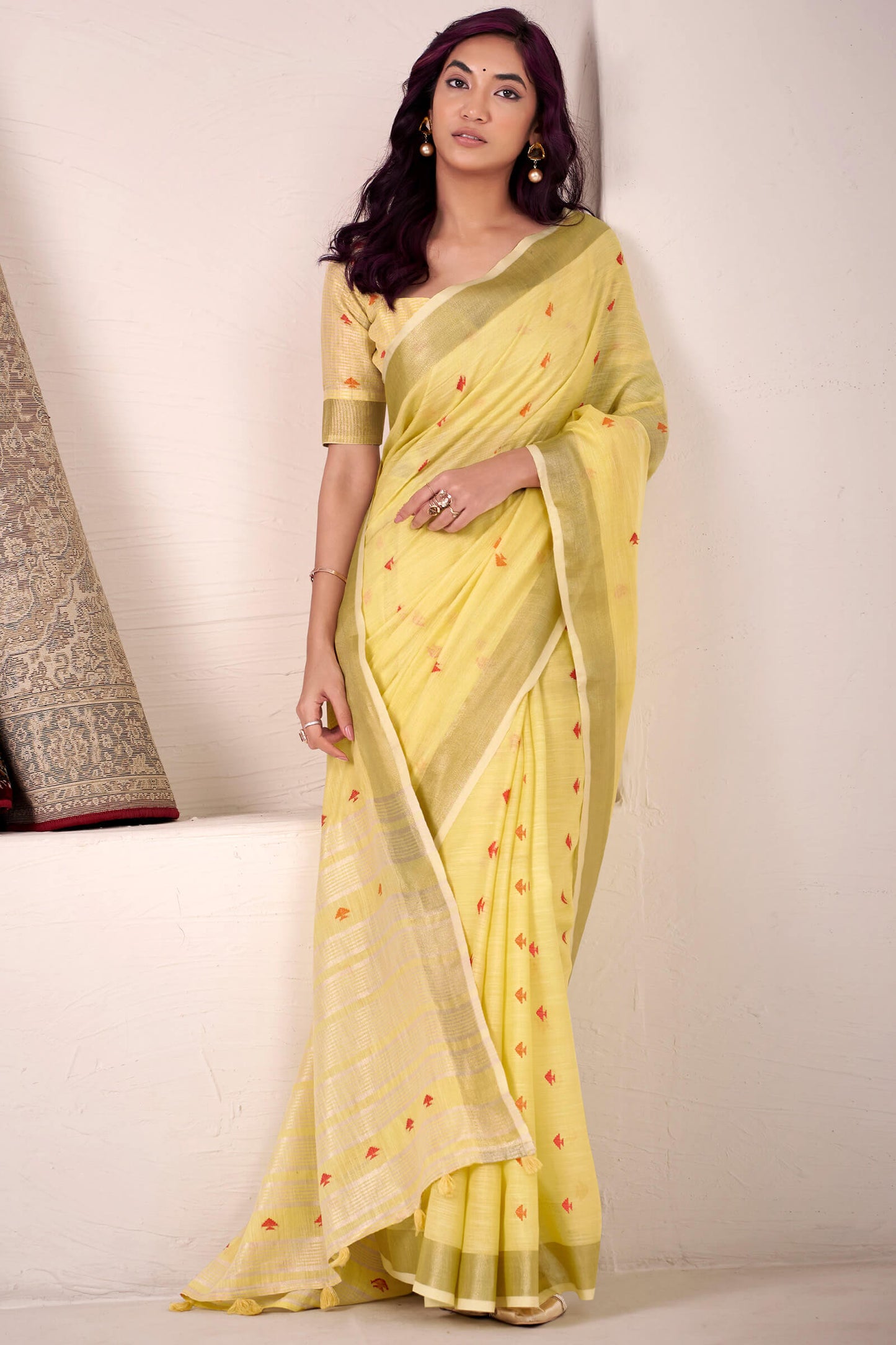 Evocative Yellow Cotton Silk Saree With Elegant Blouse Piece