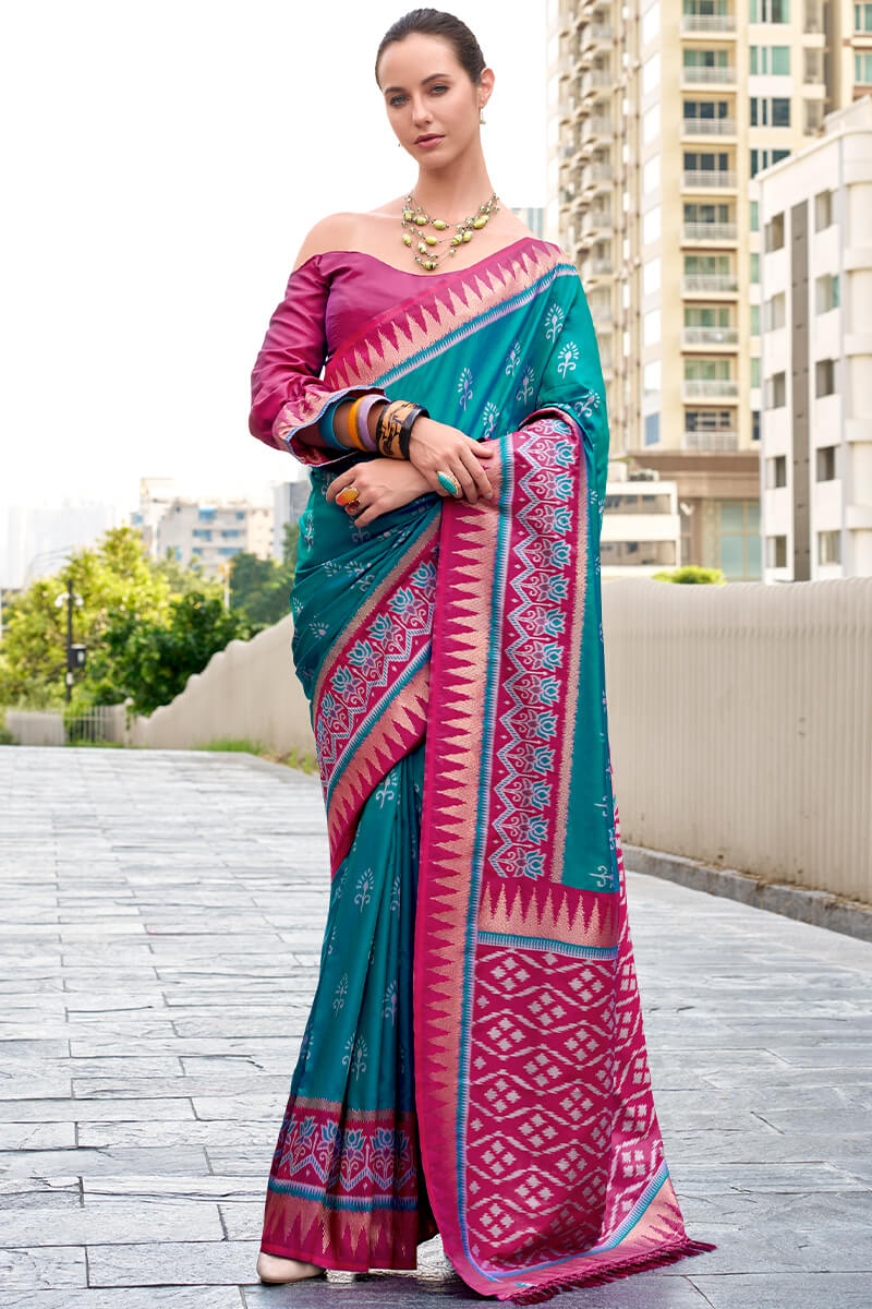 Scrumptious Rama Soft Banarasi Silk Saree With Forbearance Blouse Piece