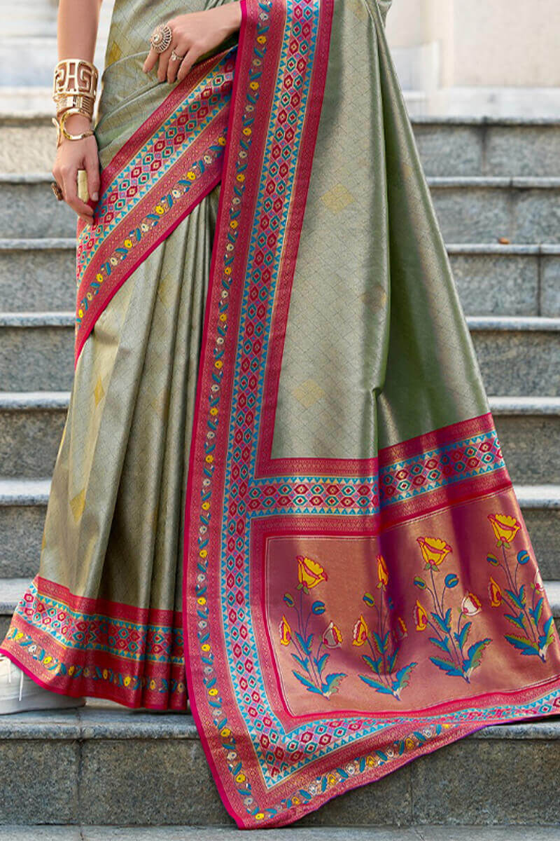 Resonant Pista Paithani Silk Saree With Invaluable Blouse Piece