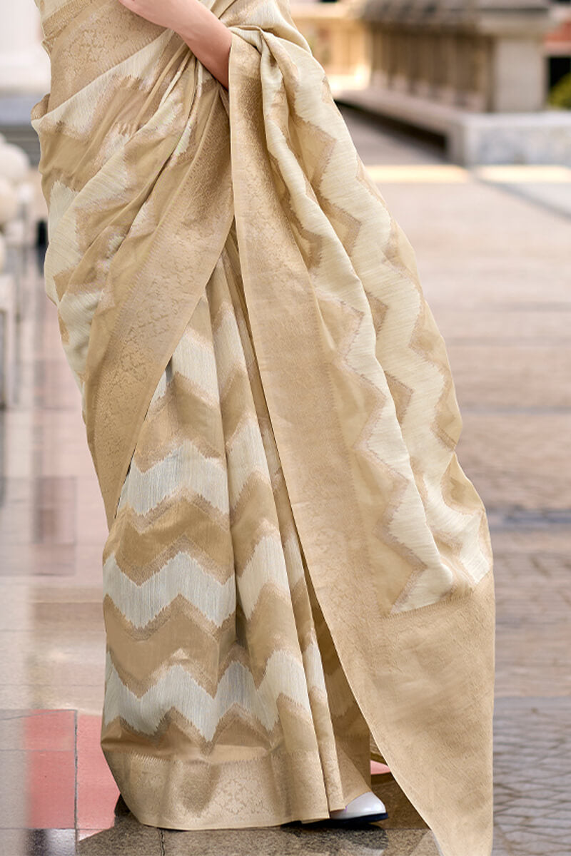 Beleaguer Beige Cotton Silk Saree With Ideal Blouse Piece