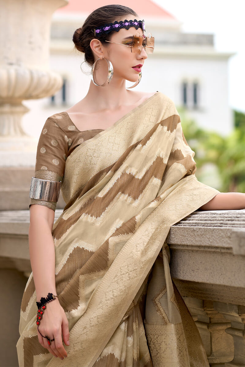 Enamoring Beige and Brown Cotton Silk Saree With Ravishing Blouse Piece