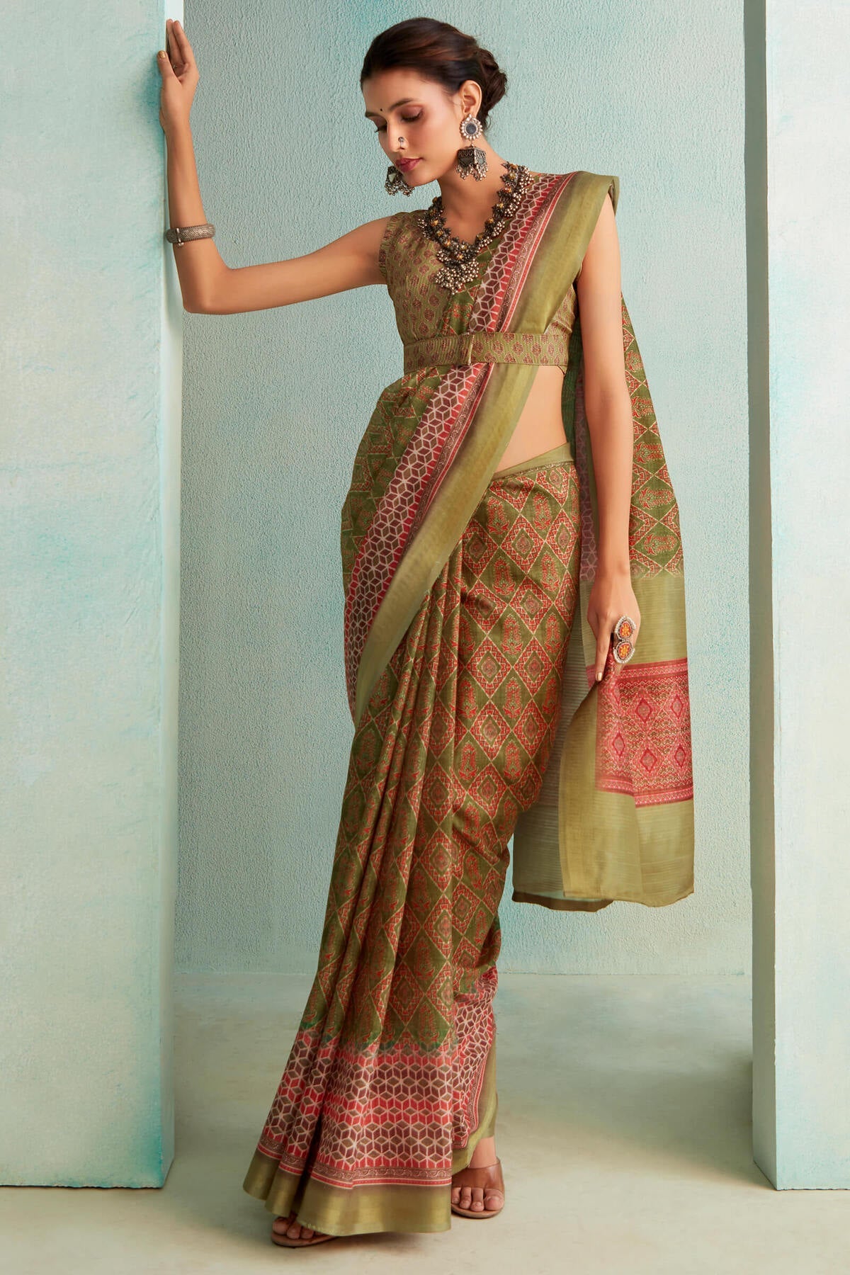 Opulent Green Digital Printed Soft Silk Saree With Pleasurable Blouse Piece