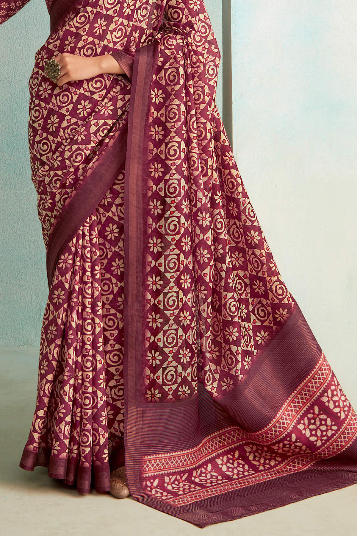 Ravishing Wine Digital Printed Soft Silk Saree With Girlish Blouse Piece