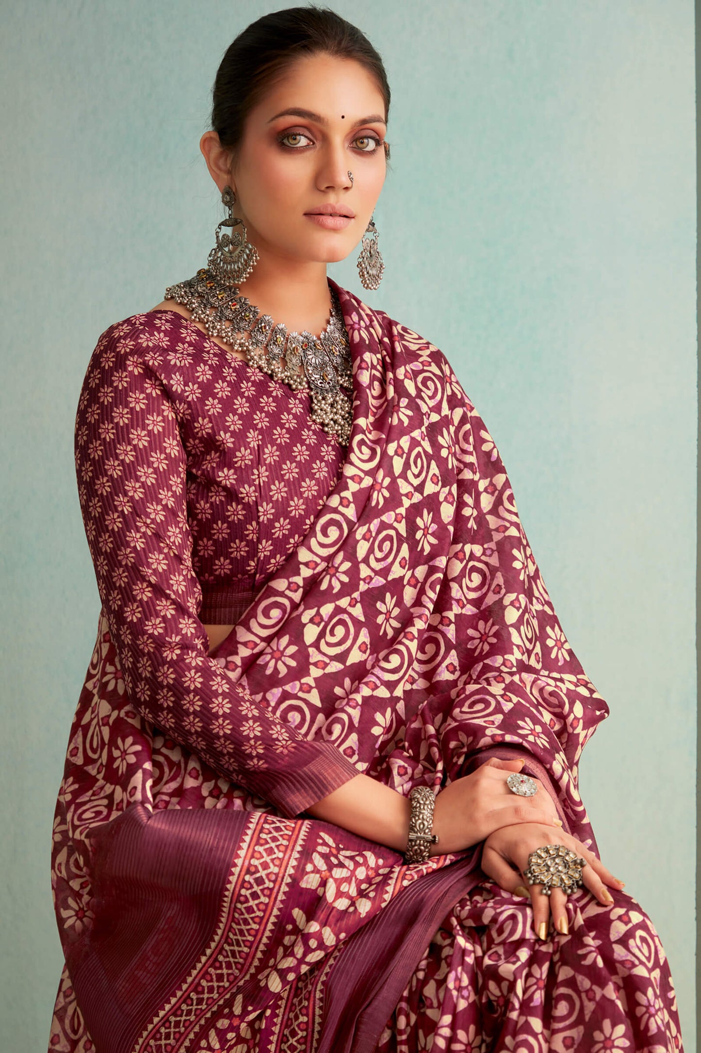 Ravishing Wine Digital Printed Soft Silk Saree With Girlish Blouse Piece