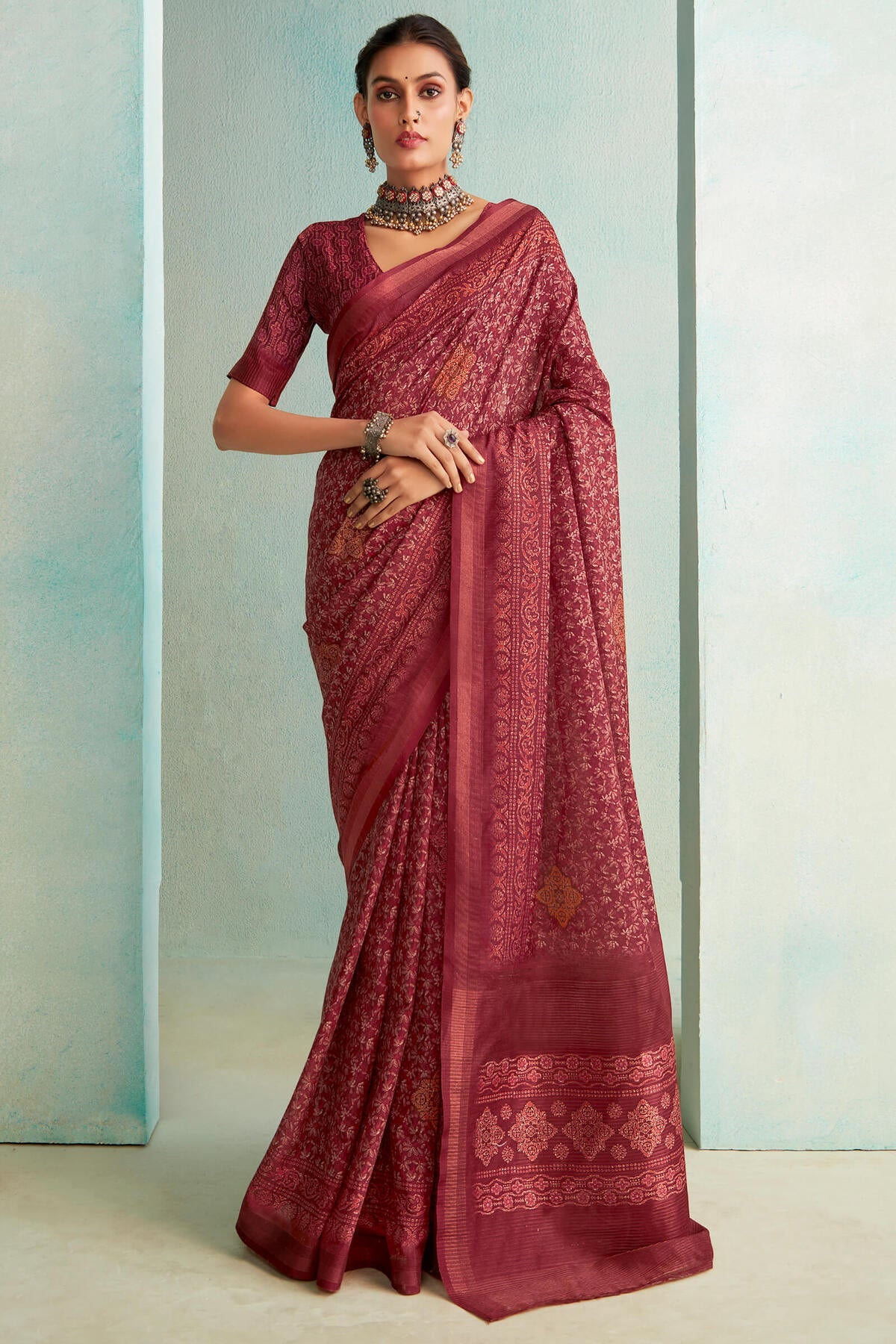 Redolent Maroon Digital Printed Soft Silk Saree With Ornate Blouse Piece