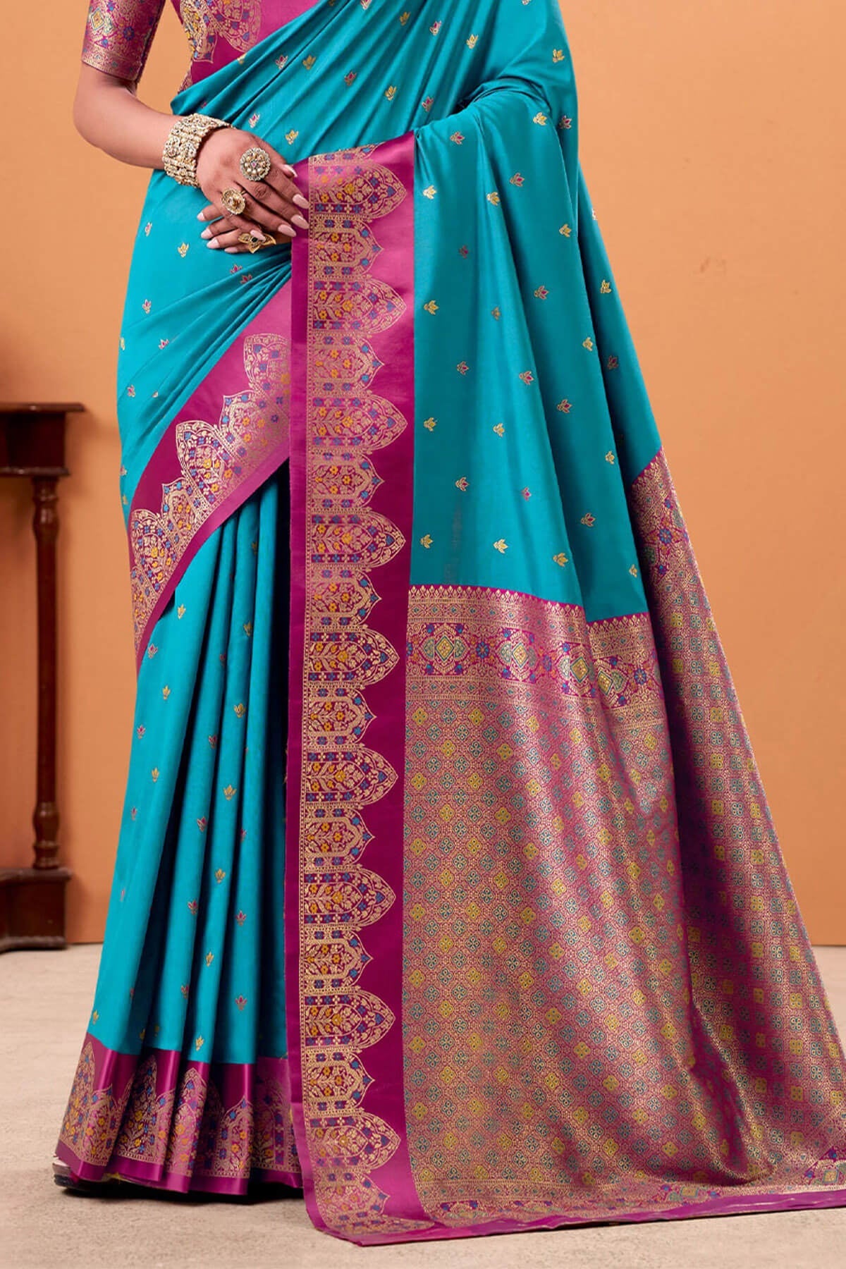 Beauteous Firozi Banarasi Satin Silk Saree With Surpassing Blouse