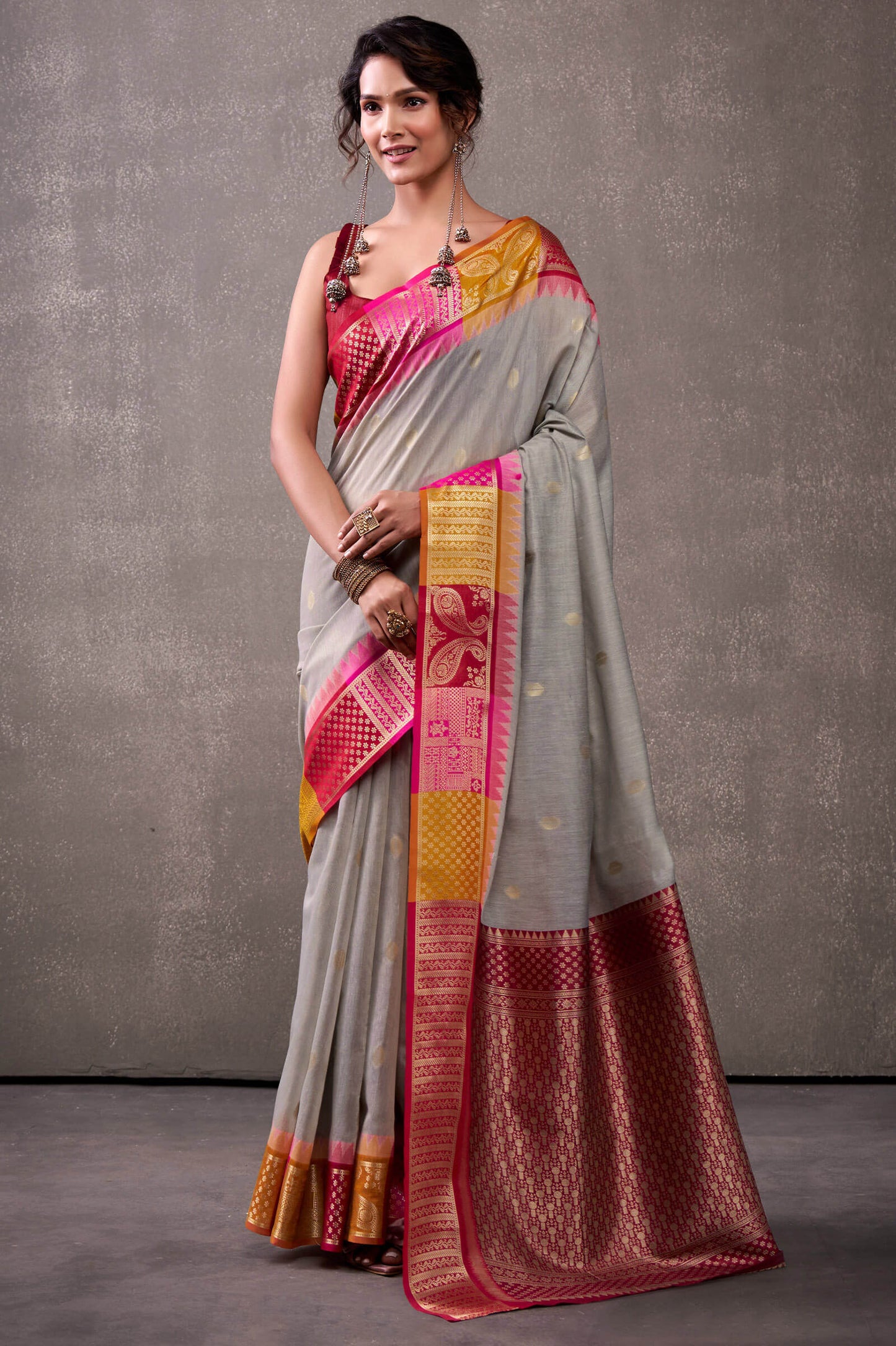 Tremendous Grey Cotton Silk Saree With Zephyr Blouse Piece