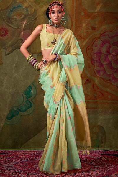 Classy Green Cotton Silk Saree With Snazzy Blouse Piece