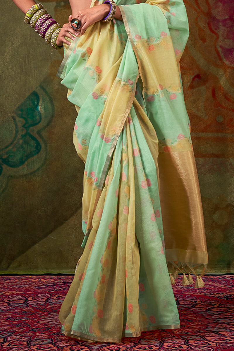 Classy Green Cotton Silk Saree With Snazzy Blouse Piece