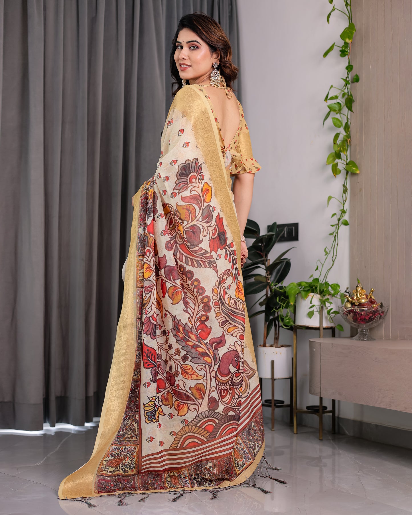 Elegant Pista Green Art Silk Saree with Regal Kalamkari-Inspired Floral Art