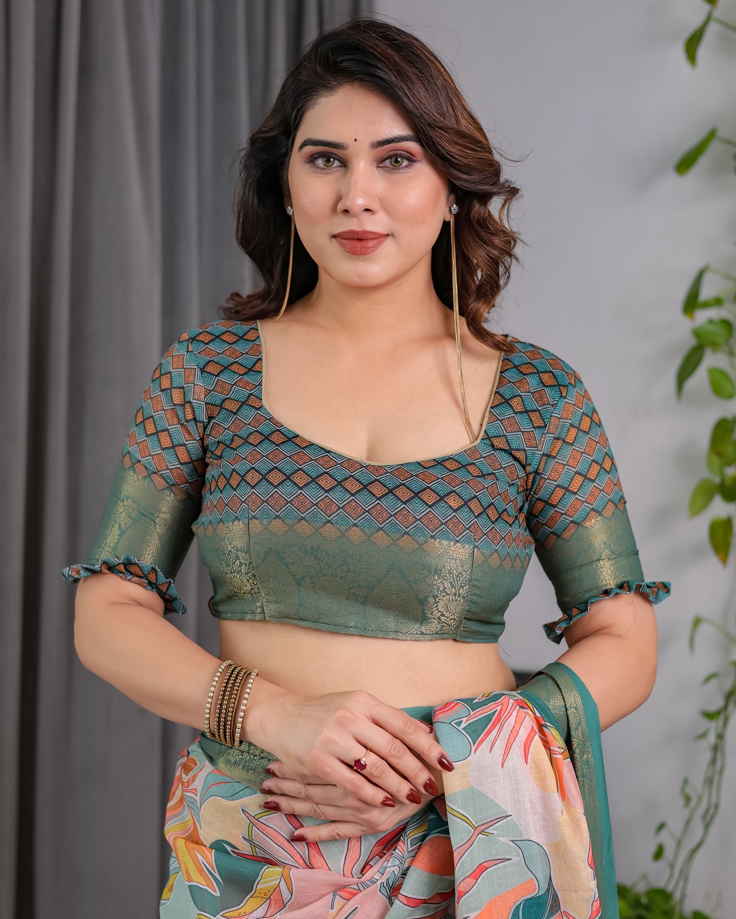 Elegant Olive Green Art Silk Saree with Tropical Leaf & Geometric Heritage Design