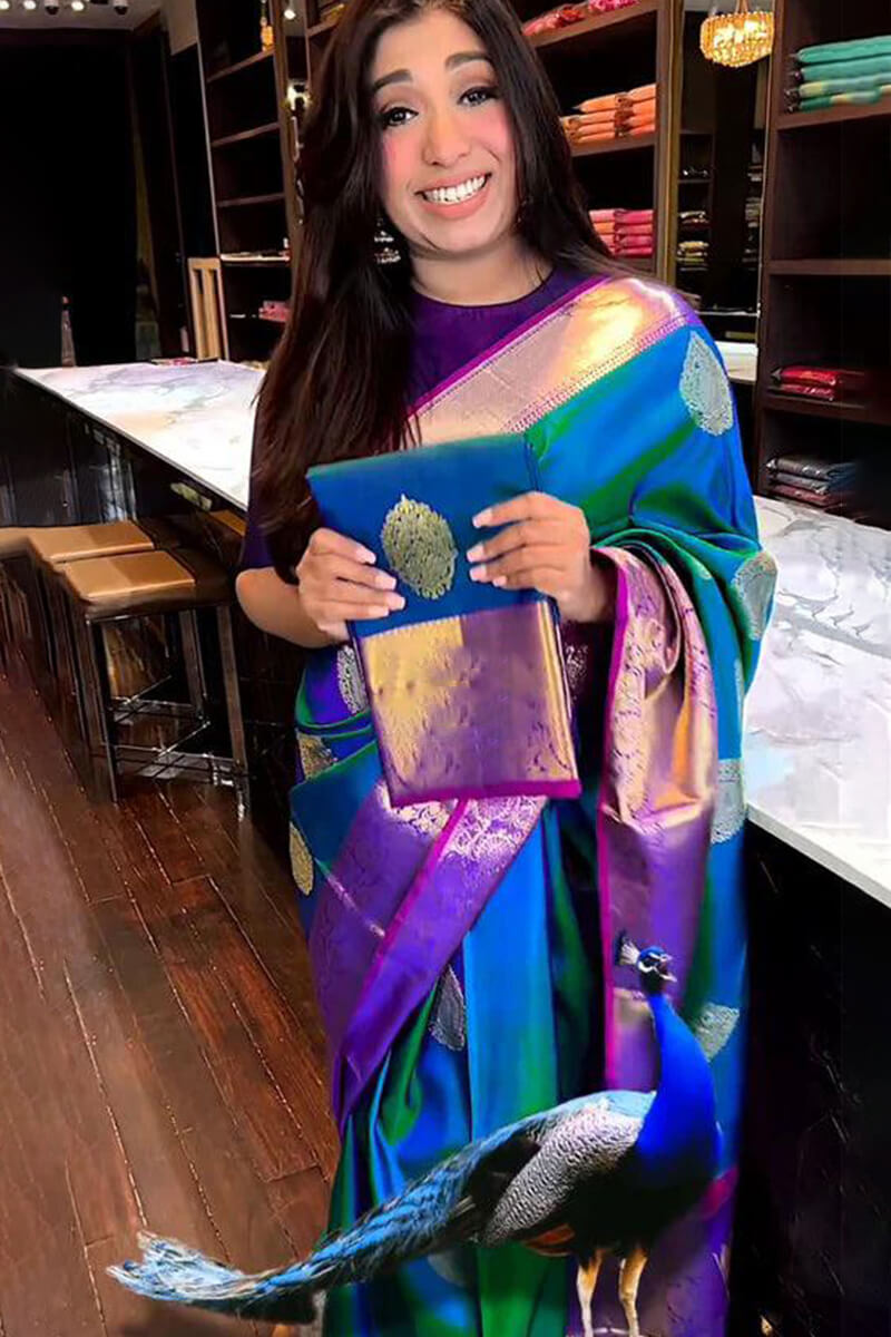 Lovely Blue Soft Silk Saree With Deserving Blouse Piece