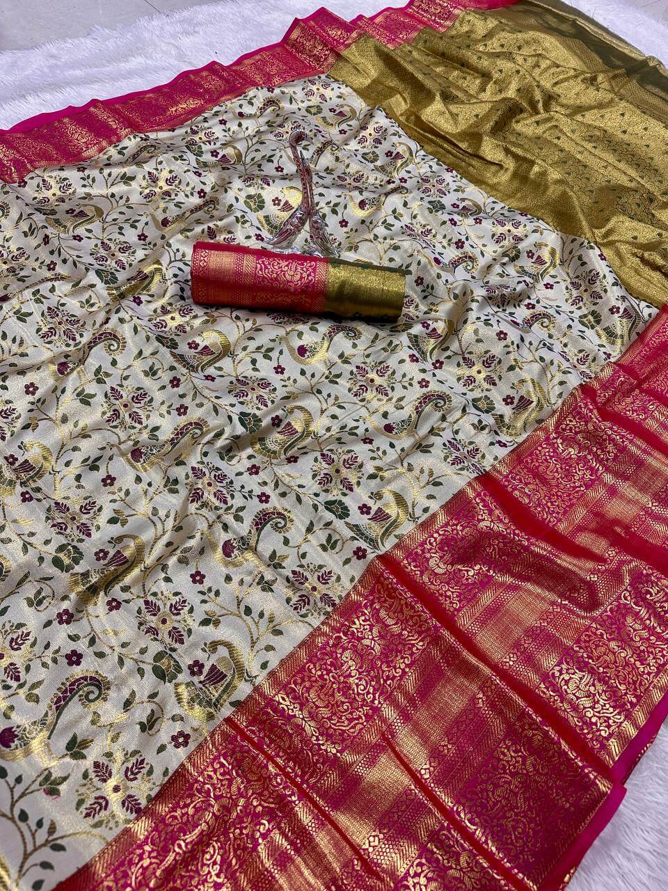 Whimsical Pista Kanjivaram Silk Saree With Charming Blouse Piece