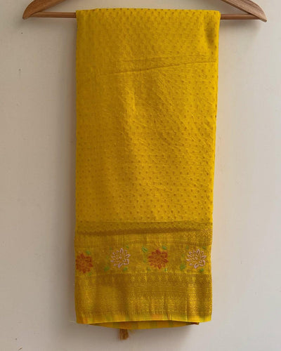 Beautiful Yellow Soft Banarasi Silk Saree With Snazzy Blouse Piece