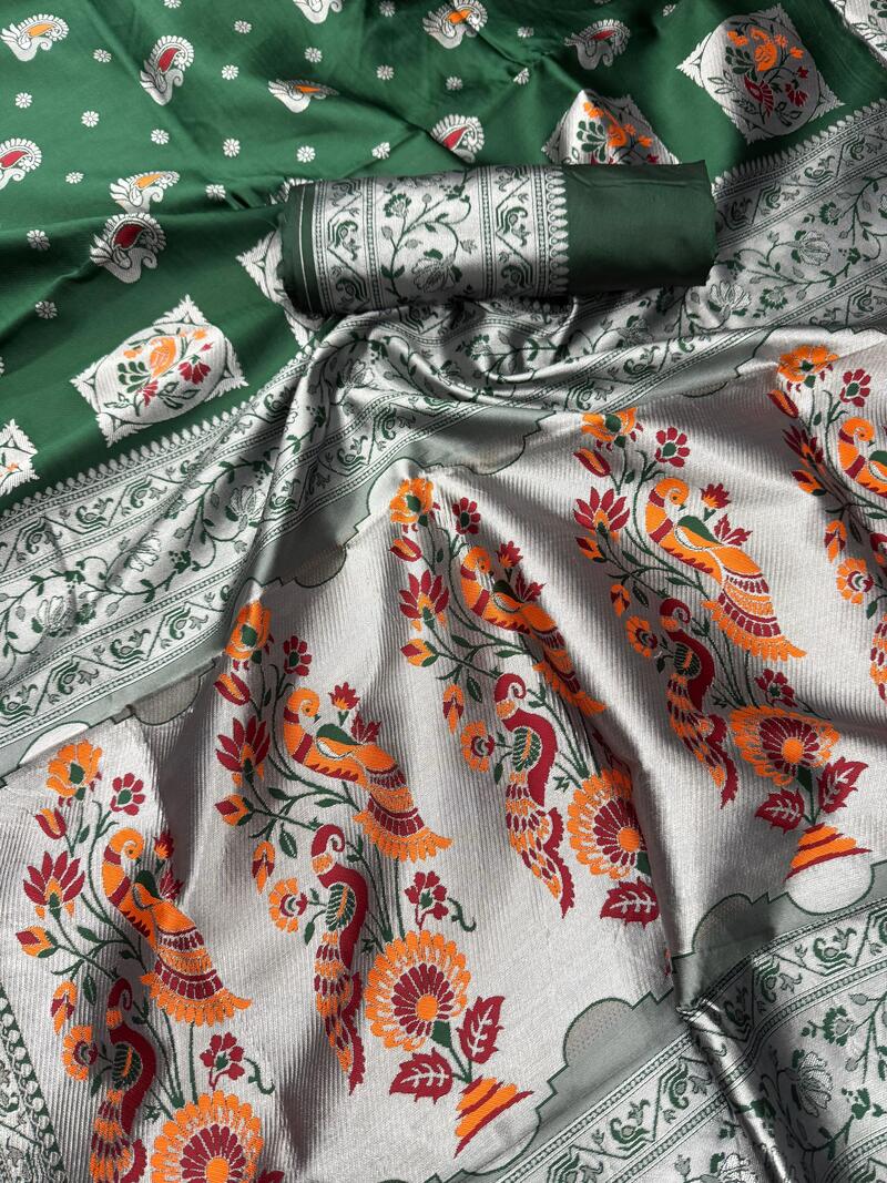 Imaginative Dark Green Paithani Silk Saree With Ailurophile Blouse Piece