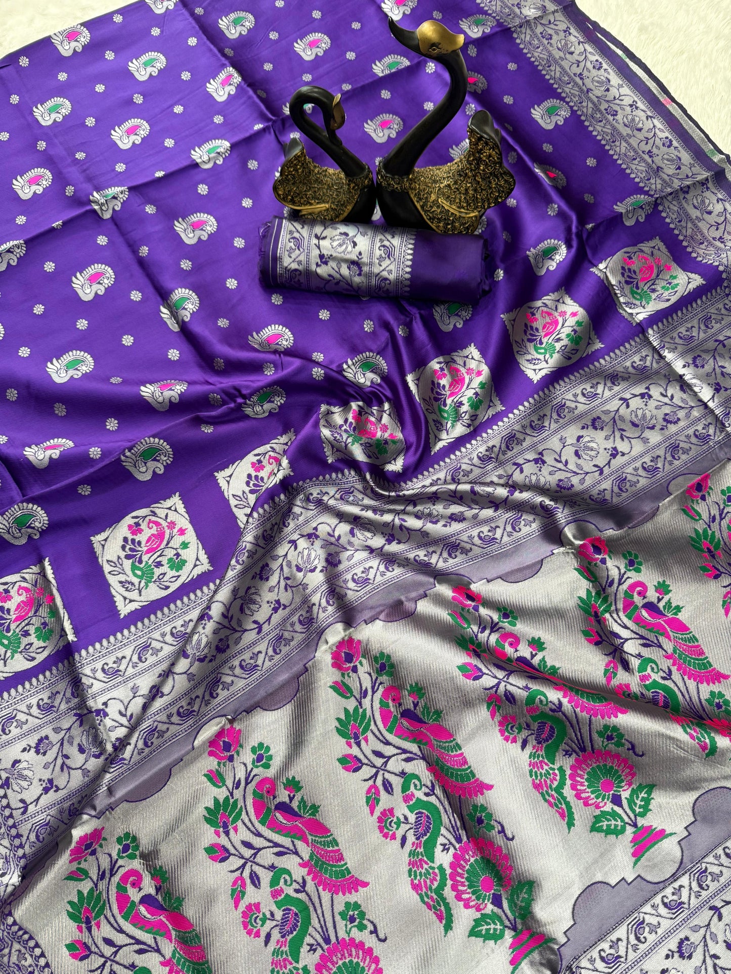 Delectable Violet Paithani Silk Saree With Piquant Blouse Piece