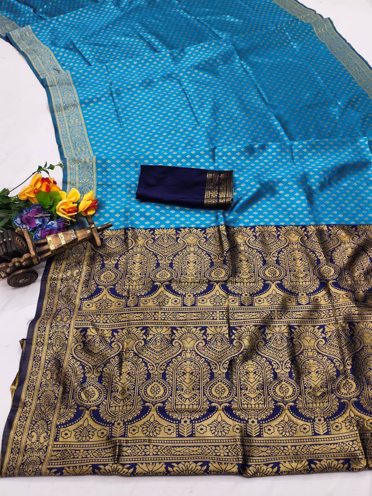 Gratifying Firozi Soft Silk Saree With Intricate Blouse Piece