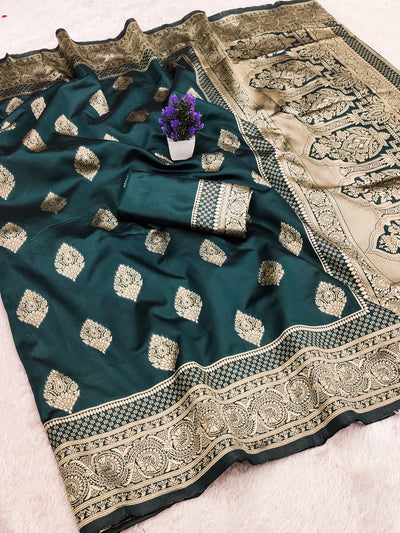 Inspiring Dark Green Soft Silk Saree With Allure Blouse Piece