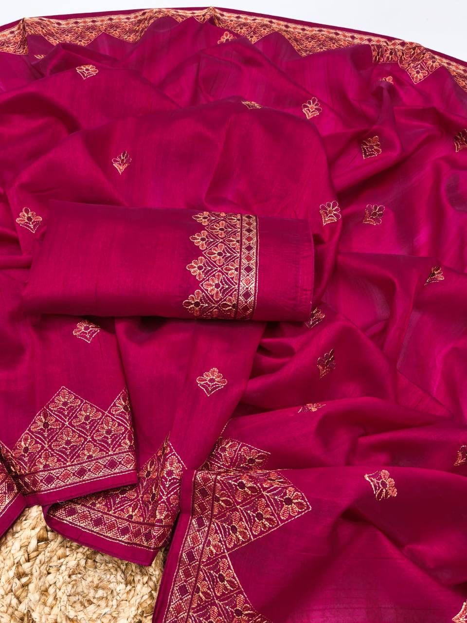 Verdant Dark Pink Embroidery Work Tussar Silk Saree With Seraphic Blouse Piece