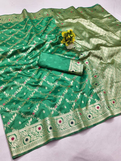 Exquisite Green Soft Banarasi Silk Saree With Surpassing Blouse Piece