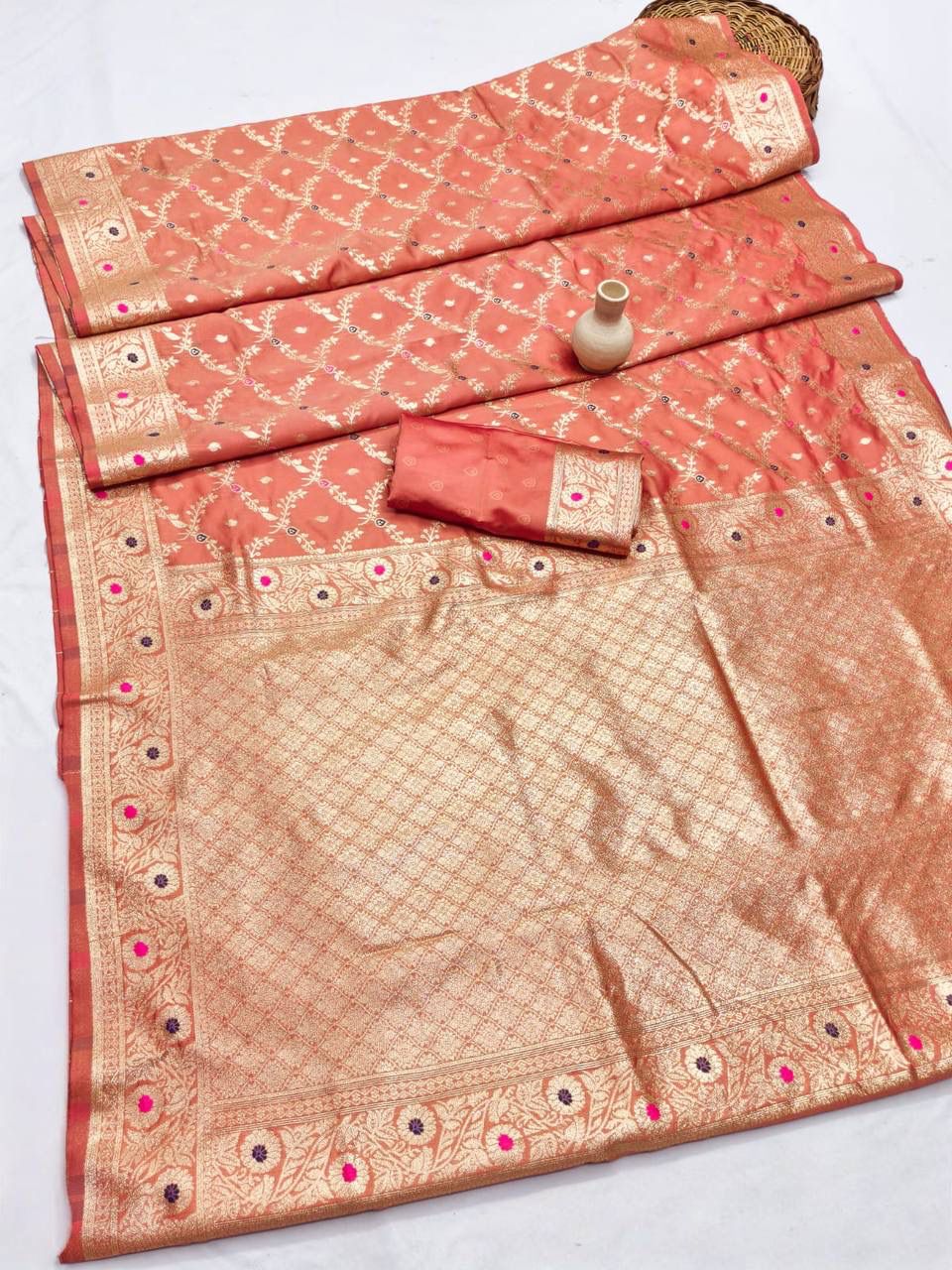 Sonorous Peach Soft Banarasi Silk Saree With Prodigal Blouse Piece