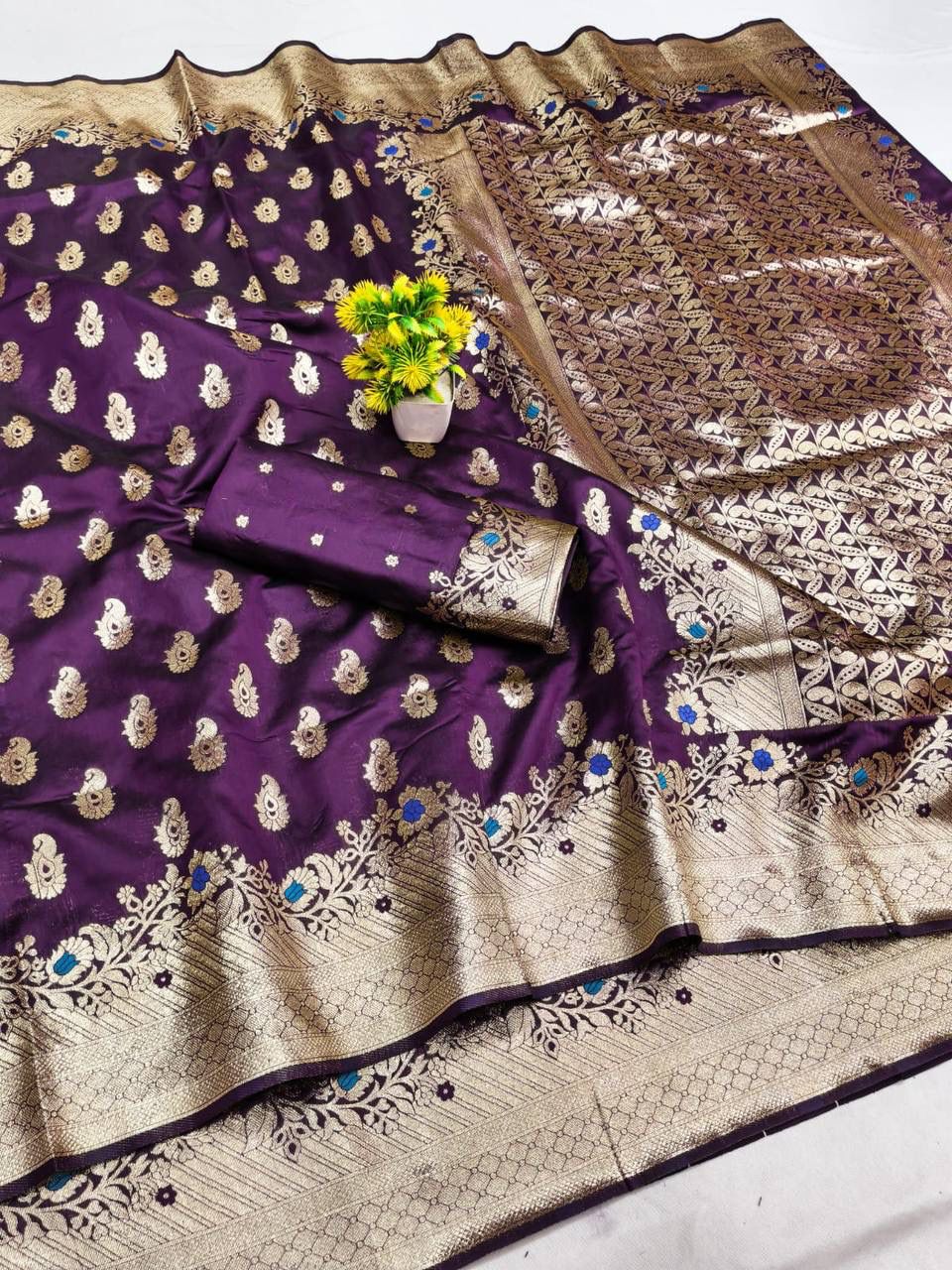 Woebegone Purple Soft Banarasi Silk Saree With Seraglio Blouse Piece