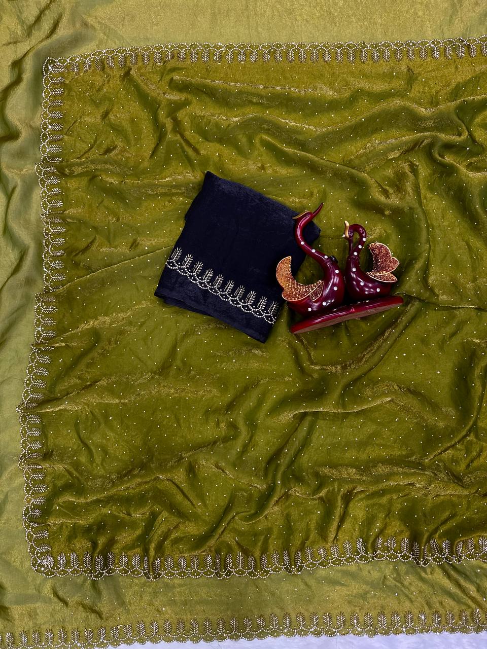 Premium Organza Saree with Pearl Butti & Embroidered Scalloped Border – 6 Color Options