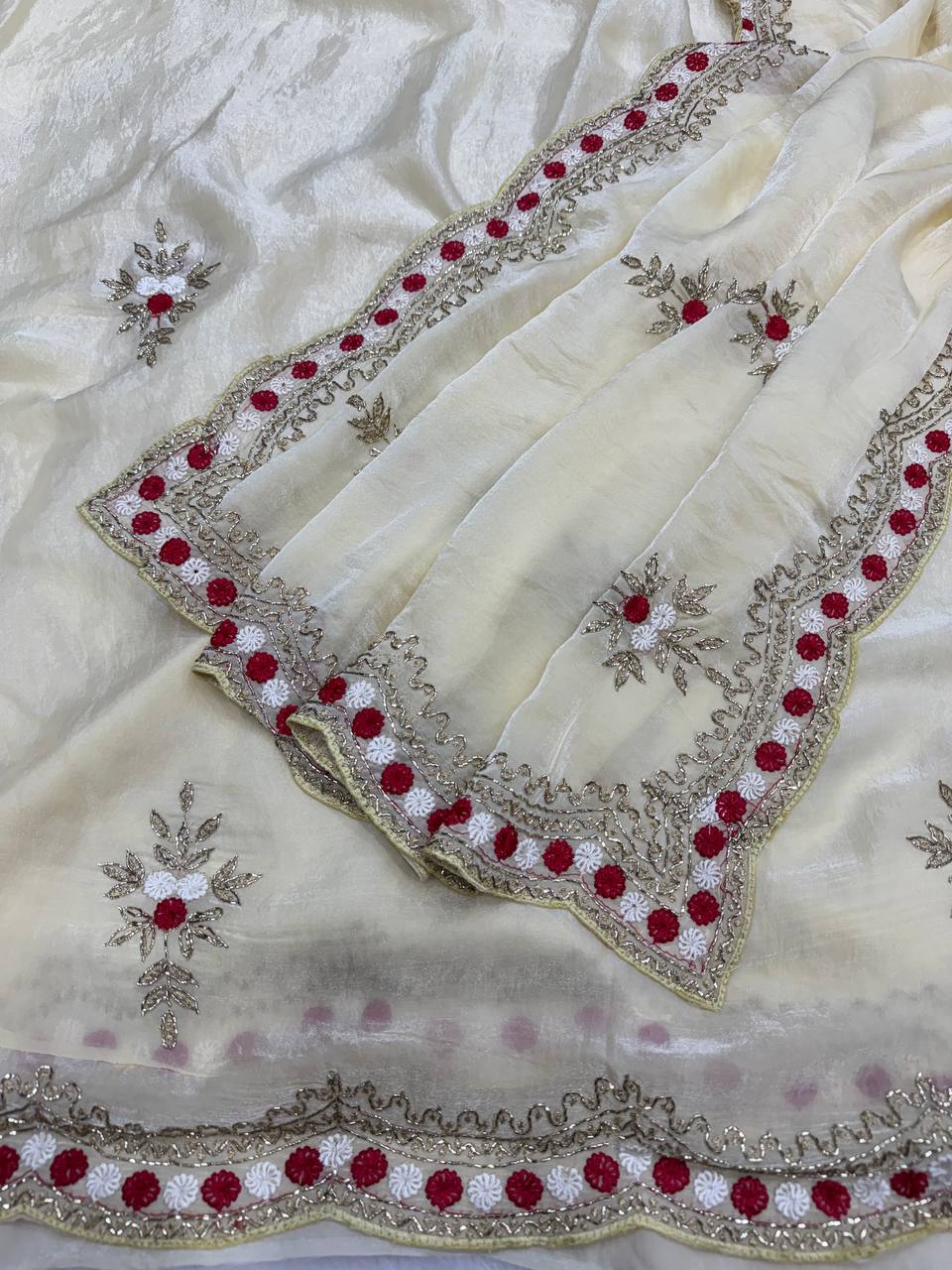 Ivory Organza Saree with Floral Thread Embroidery & Elegant Border Work