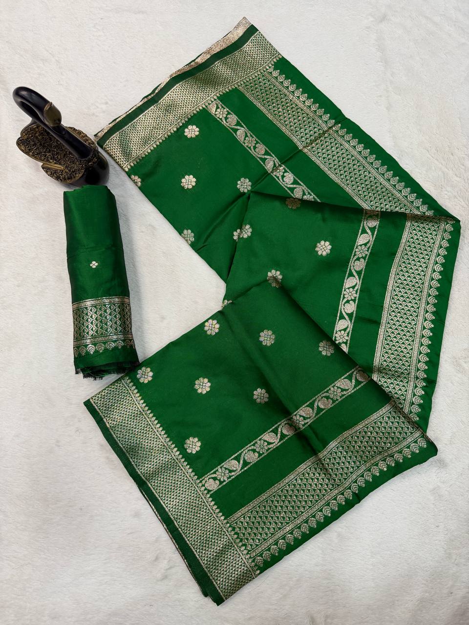 Royal Emerald Green Banarasi Silk Saree with Antique Gold Zari Buttas & Heritage Woven Border