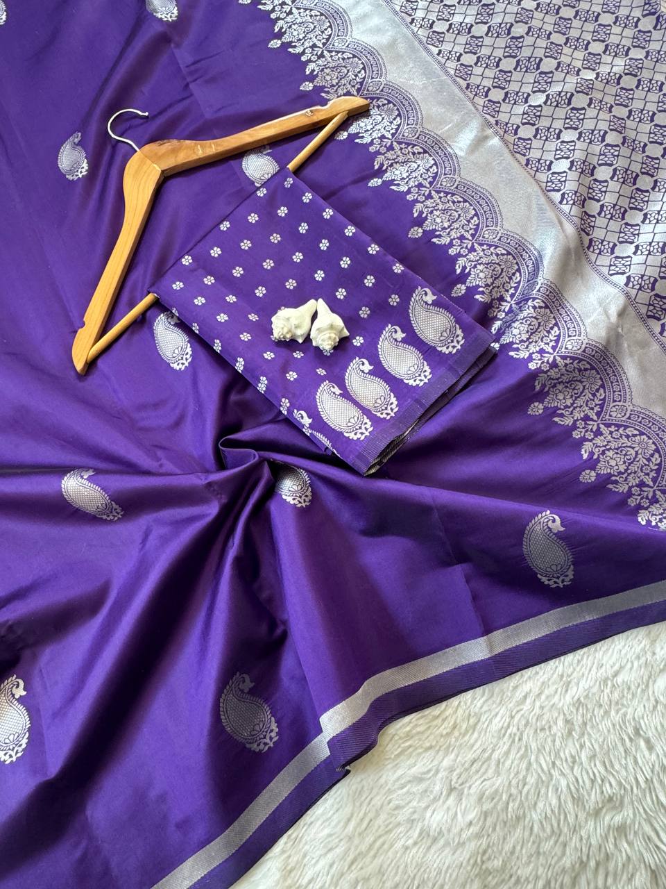 Royal Purple Premium Luxury Silk Saree with Silver Paisley Motifs & Grand Woven Pallu