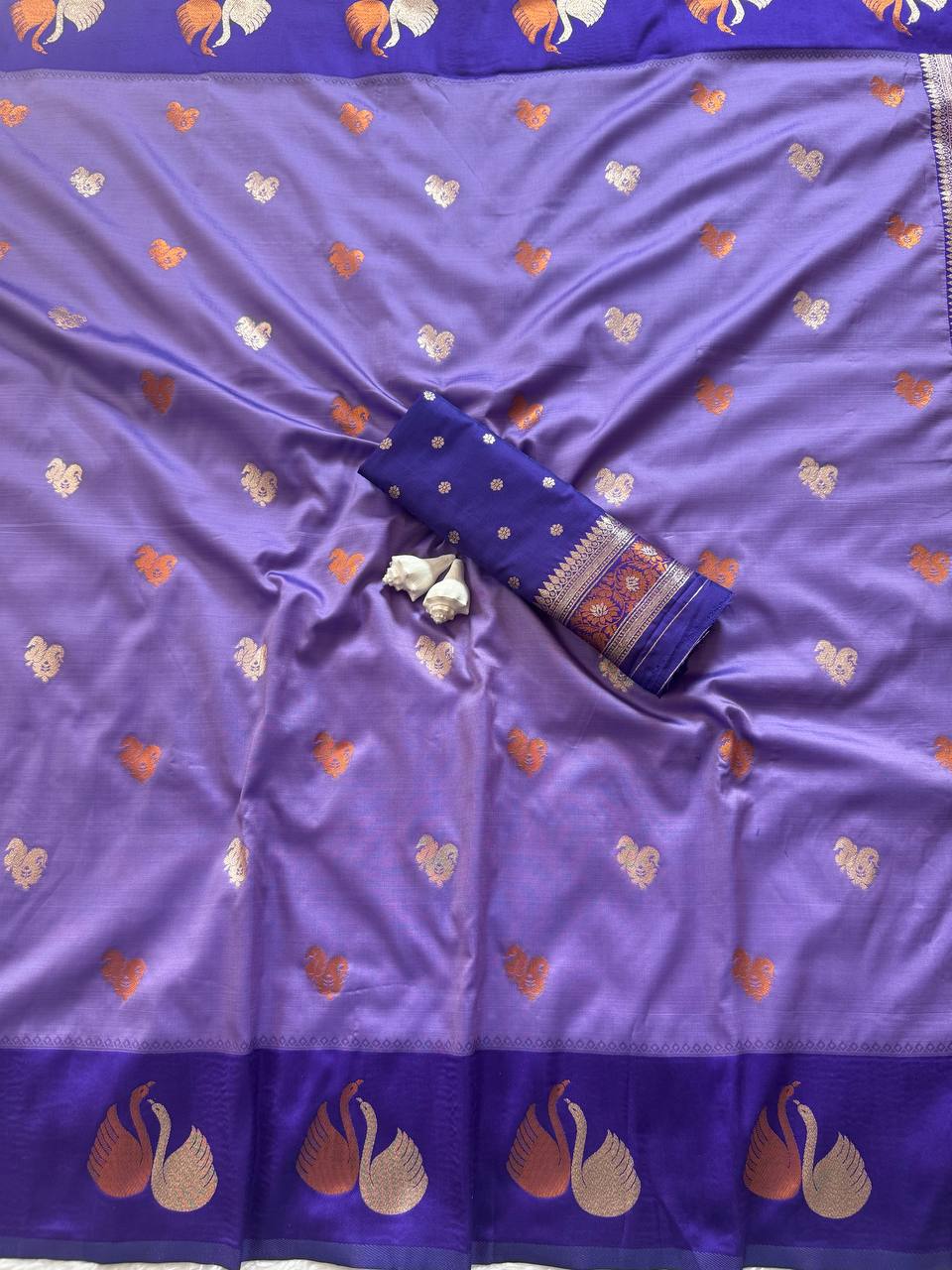 Royal Lavender Purple Premium Luxury Silk Saree with Deep Violet Zari Border & Ornate Banarasi Pallu