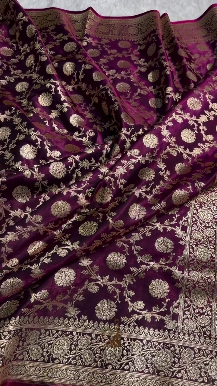 Royal Plum Banarasi Silk Saree – All-Over Golden Zari Jaal & Grand Heritage Pallu