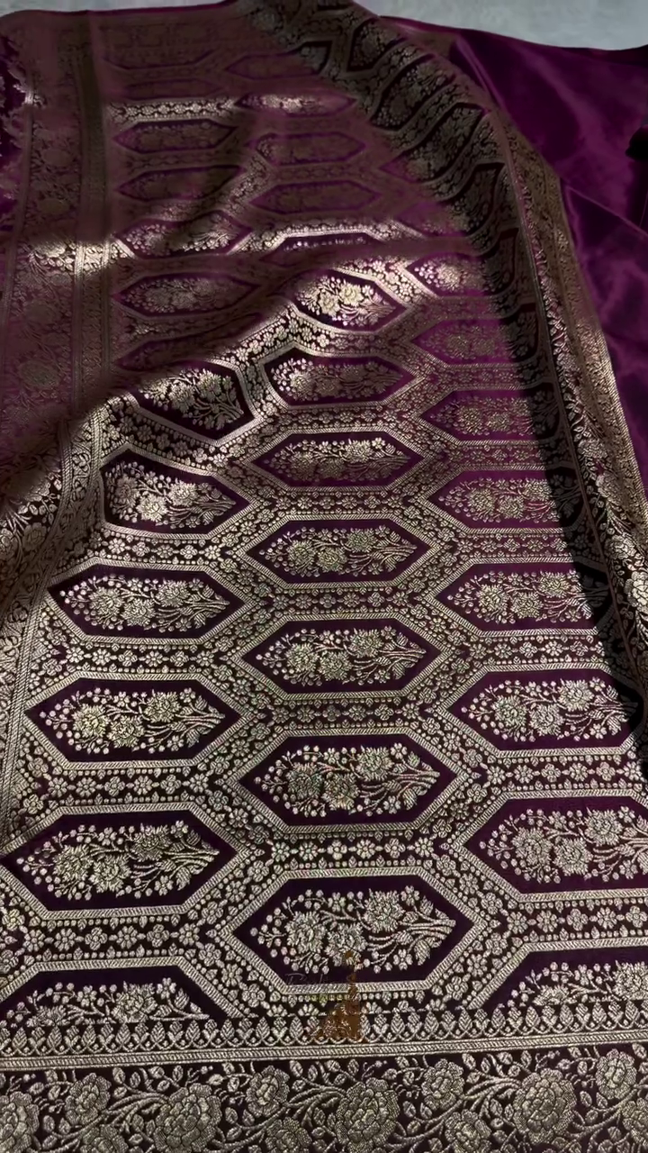 Royal Plum Banarasi Silk Saree – All-Over Golden Zari Jaal & Grand Heritage Pallu